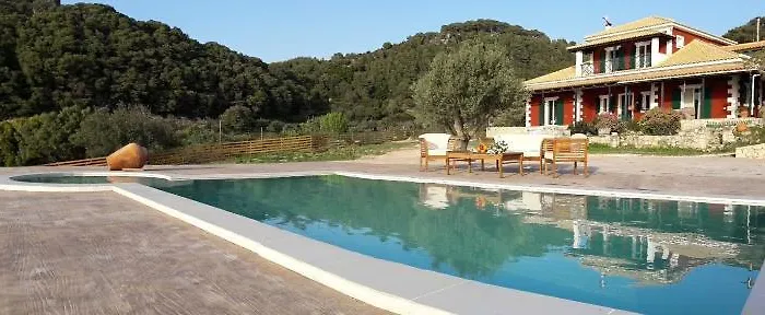 Nina Villa Kerí